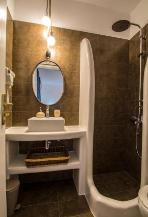 Pension Ioanna, Adamantas
